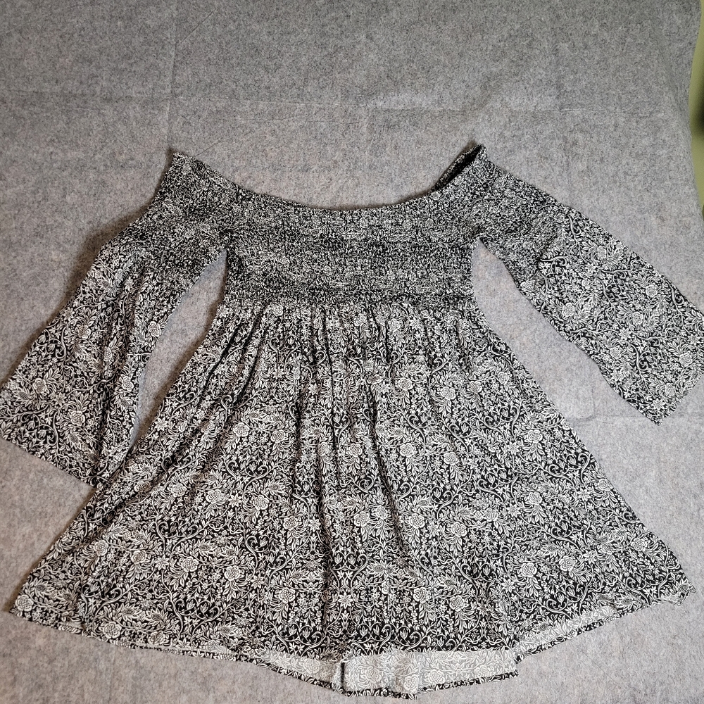 Black floral gothic Torrid Dress size 3